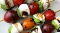 Keto Caprese Salad Skewers Keto Caprese Salad Skewers