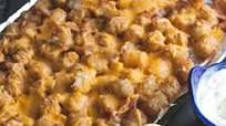 5 Ingredient Loaded Tater Tots {perfect game day appetizer} 5 Ingredient Loaded Tater Tots {perfect game day appetizer}