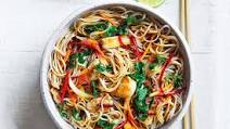 Japanese-style pork and soba noodle stir-fry recipe Japanese-style pork and soba noodle stir-fry recipe
