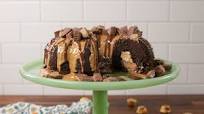 Reese's Bundt Cake Reese's Bundt Cake