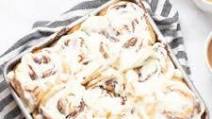 Easy Cinnamon Rolls with Cream Cheese Frosting Easy Cinnamon Rolls with Cream Cheese Frosting