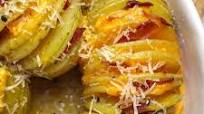 Cheesy Hasselback Potatoes with Bacon Cheesy Hasselback Potatoes with Bacon
