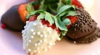 Gourmet Chocolate-Covered Strawberries Gourmet Chocolate-Covered Strawberries