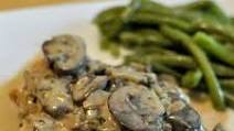Slow Cooker Creamy Mushroom Chicken Slow Cooker Creamy Mushroom Chicken