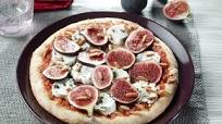 Pizza mit Ziegenkäse Pizza mit Ziegenkäse