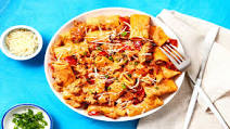 Chicken Sausage Rigatoni in a Creamy Pink Sauce with Bell Pepper & Parmesan Chicken Sausage Rigatoni in a Creamy Pink Sauce with Bell Pepper & Parmesan