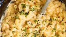 Slow Cooker Four Cheese Mac and Cheese Slow Cooker Four Cheese Mac and Cheese