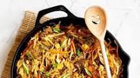 Pad Woon Sen {Vegan} (Thai Glass Noodle Stir Fry) Pad Woon Sen {Vegan} (Thai Glass Noodle Stir Fry)