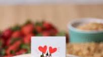 Chocolate Covered Strawberries: The Sparkling Diamonds Recipe by Tasty Chocolate Covered Strawberries: The Sparkling Diamonds Recipe by Tasty