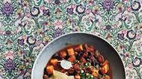 Slow-Cooker Vegetarian Chili With Sweet Potatoes Slow-Cooker Vegetarian Chili With Sweet Potatoes