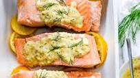 Poached Salmon With Dill Sour Cream Sauce Poached Salmon With Dill Sour Cream Sauce
