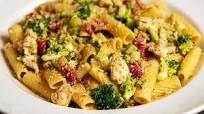 Chicken & Broccoli Pasta Chicken & Broccoli Pasta