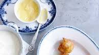 Greek pastry puffs with lemon curd Greek pastry puffs with lemon curd