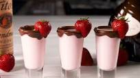 Chocolate Covered Strawberry Shooters Chocolate Covered Strawberry Shooters