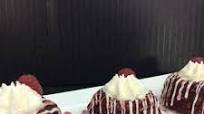 Red Velvet Mini Bundt Cakes With Cream Cheese Icing And Raspberry Drizzle Red Velvet Mini Bundt Cakes With Cream Cheese Icing And Raspberry Drizzle