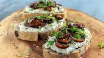 Mushroom & Ricotta Bruschetta Mushroom & Ricotta Bruschetta