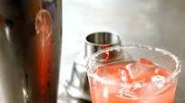 How to Make a Margarita: A Recipe With Blood Oranges and Lime Juice How to Make a Margarita: A Recipe With Blood Oranges and Lime Juice