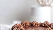 Vegan Chocolate Mousse Cake Vegan Chocolate Mousse Cake