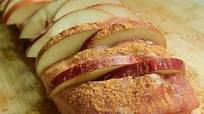 Pork tenderloin with apples, cinnamon & brown sugar Pork tenderloin with apples, cinnamon & brown sugar