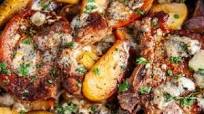 Skillet Blue Cheese Pork Chops with Apples and Pears Skillet Blue Cheese Pork Chops with Apples and Pears