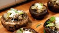BEYOND BEEF STUFFED MUSHROOMS BEYOND BEEF STUFFED MUSHROOMS