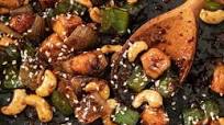 Cashew Chicken Stir Fry (Indo-Chinese Style) Cashew Chicken Stir Fry (Indo-Chinese Style)