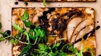 Savory Matzo Pizza with Pears and Caramelized Onions Savory Matzo Pizza with Pears and Caramelized Onions