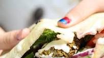 Easy Falafel Sandwich (with Pita and Tahini Sauce) Easy Falafel Sandwich (with Pita and Tahini Sauce)