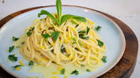 Spaghetti al limone Spaghetti al limone