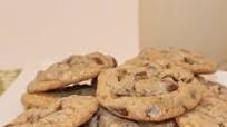 Easy Chocolate Chip Cookies Recipe (Old Fashioned) Easy Chocolate Chip Cookies Recipe (Old Fashioned)