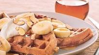 Power Waffles with Yogurt, Bananas and Almonds Power Waffles with Yogurt, Bananas and Almonds