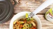 Chicken noodle stir fry with broccoli Chicken noodle stir fry with broccoli