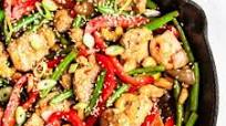 Healthy Orange Chicken Stir Fry with Coconut Cauliflower Rice Healthy Orange Chicken Stir Fry with Coconut Cauliflower Rice