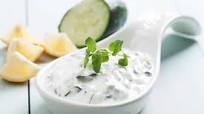 Talatouri recipe (Cypriot tzatziki sauce with mint) Talatouri recipe (Cypriot tzatziki sauce with mint)