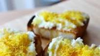 Challah Bruschetta with Lemon Ricotta and Honey Challah Bruschetta with Lemon Ricotta and Honey