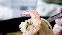 Roasted Shrimp Fettuccine Alfredo (Lightened up!) Roasted Shrimp Fettuccine Alfredo (Lightened up!)