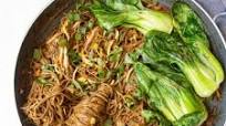Spicy Garlic Soba Noodles with Bok Choy Spicy Garlic Soba Noodles with Bok Choy