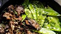 Garlic Butter Steak Stir Fry with Snow Peas Garlic Butter Steak Stir Fry with Snow Peas
