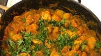 Bengali Chicken Curry with Potatoes Bengali Chicken Curry with Potatoes