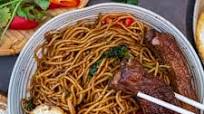 Braised Ribs with Noodles (排骨焖面) Braised Ribs with Noodles (排骨焖面)
