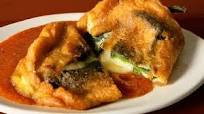 Chiles Rellenos de Queso en Caldillo de Tomate | Cómo hacer CHILES CAPEADOS Chiles Rellenos de Queso en Caldillo de Tomate | Cómo hacer CHILES CAPEADOS
