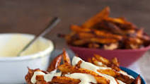 Baked Spicy Fries with Garlic Cheese Sauce Baked Spicy Fries with Garlic Cheese Sauce