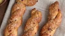 Copycat Domino's Garlic Parmesan Bread Twists Copycat Domino's Garlic Parmesan Bread Twists