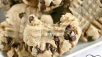 THE BEST PEANUT BUTTER CHOCOLATE CHIP COOKIES THE BEST PEANUT BUTTER CHOCOLATE CHIP COOKIES