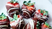 Instant Pot Chocolate Covered Strawberries Instant Pot Chocolate Covered Strawberries