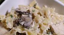 Chicken Farfalle w/ Garlic Cream Sauce Chicken Farfalle w/ Garlic Cream Sauce