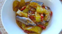 Ginisang Sardinas with Upo Ginisang Sardinas with Upo