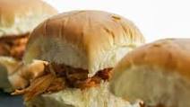 Crockpot BBQ Chicken Sliders Crockpot BBQ Chicken Sliders