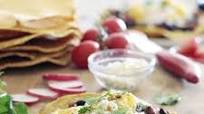 Tostadas de Desayuno con Frijoles Negros Tostadas de Desayuno con Frijoles Negros