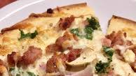 Thin Crust Alfredo Pizza with Bacon and Kale Thin Crust Alfredo Pizza with Bacon and Kale